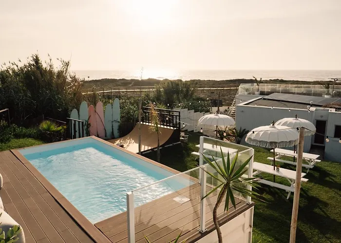 We Surf House Bed & Breakfast 3*