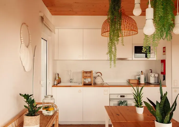 We Surf House 3*