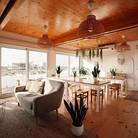Bed & Breakfast We Surf House Figueira da Foz