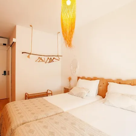 Bed and Breakfast We Surf House