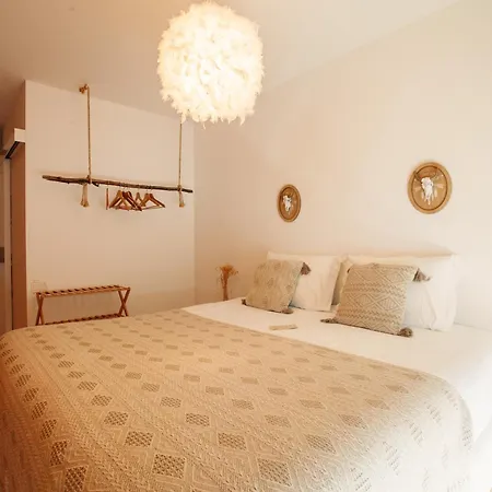 We Surf House 3*