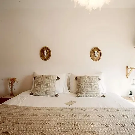 Bed & Breakfast We Surf House 3*