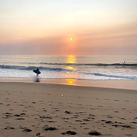 Bed & Breakfast We Surf House