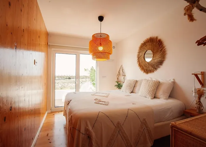 We Surf House 3*