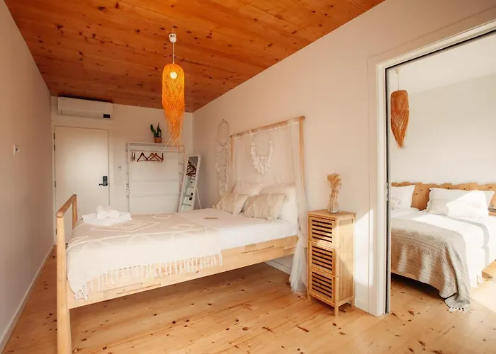 Couette-café We Surf House 3*